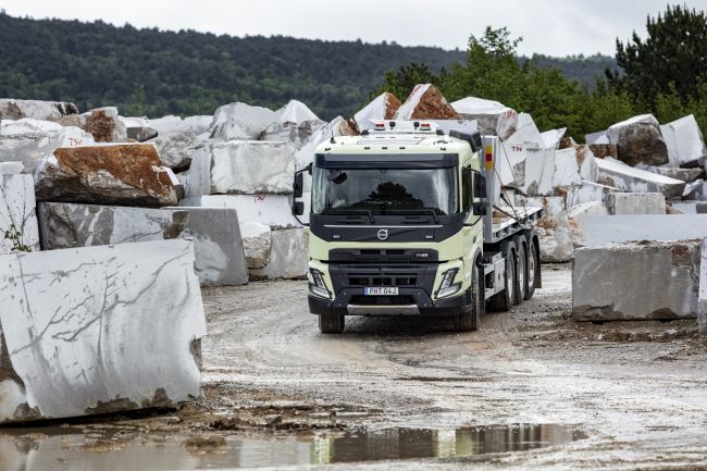 Volvo Trucks, yeni Volvo FMX ile en zorlu görevlere hazır