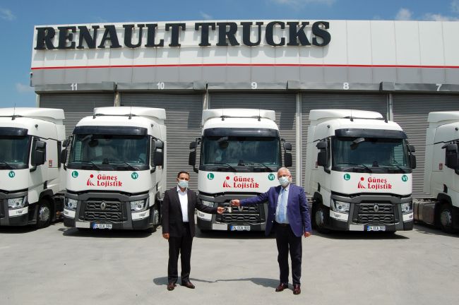 Güneş Lojistik, 25 Yıllık Renault Trucks Tercihini Yeni Araçları İle Taçlandırıyor